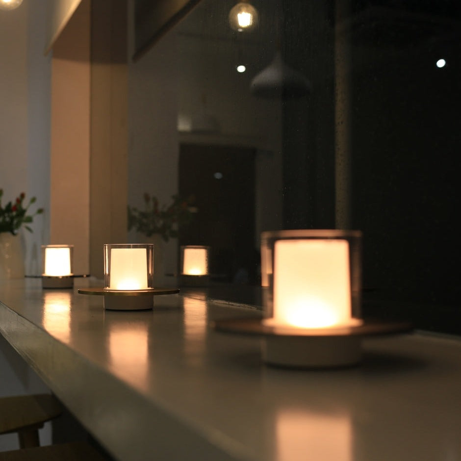 Brilluxe | Elegant Candle-Inspired Lamp With Gesture Control