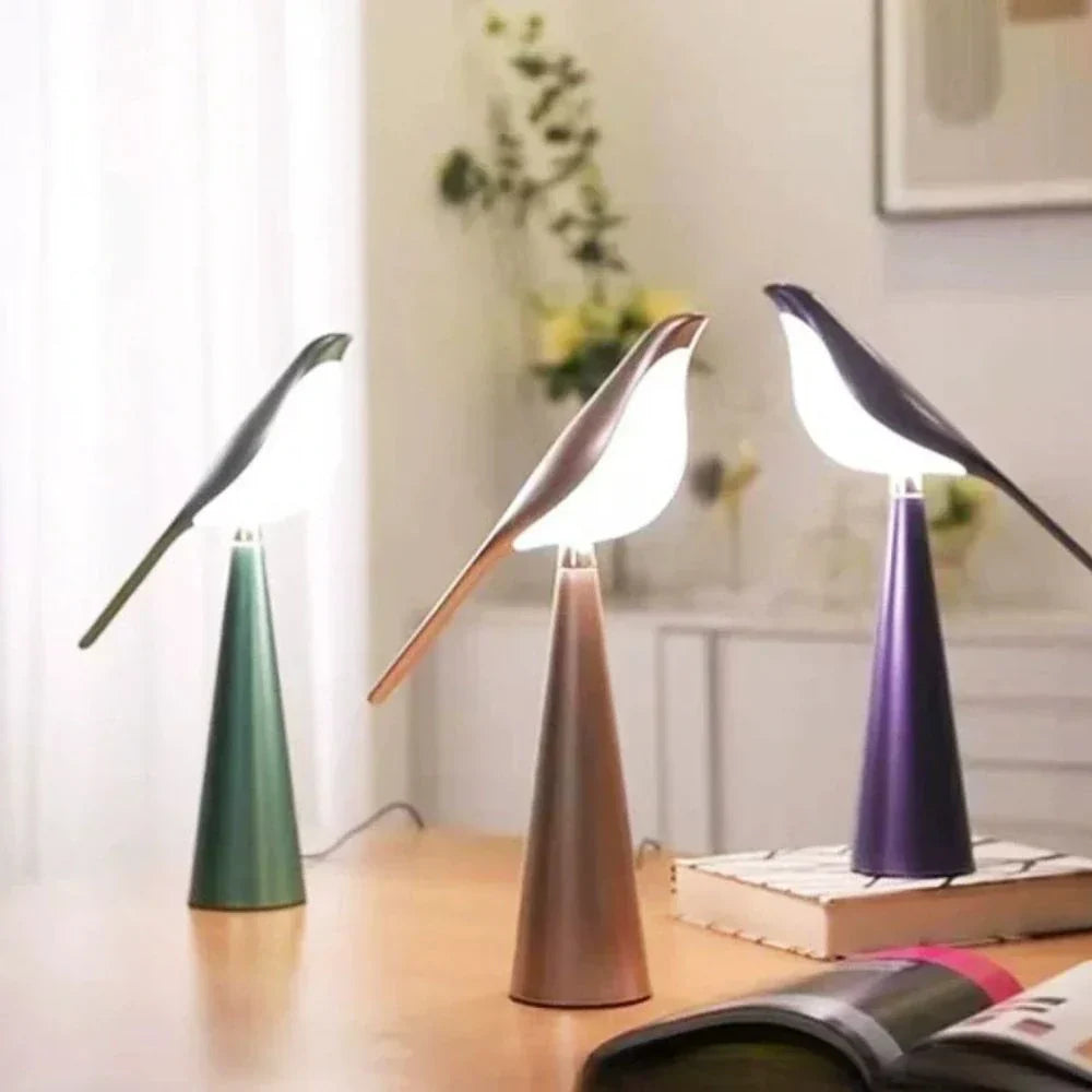 Glowvio | Whimsical Magpie Accent Lamp With Rotatable Head