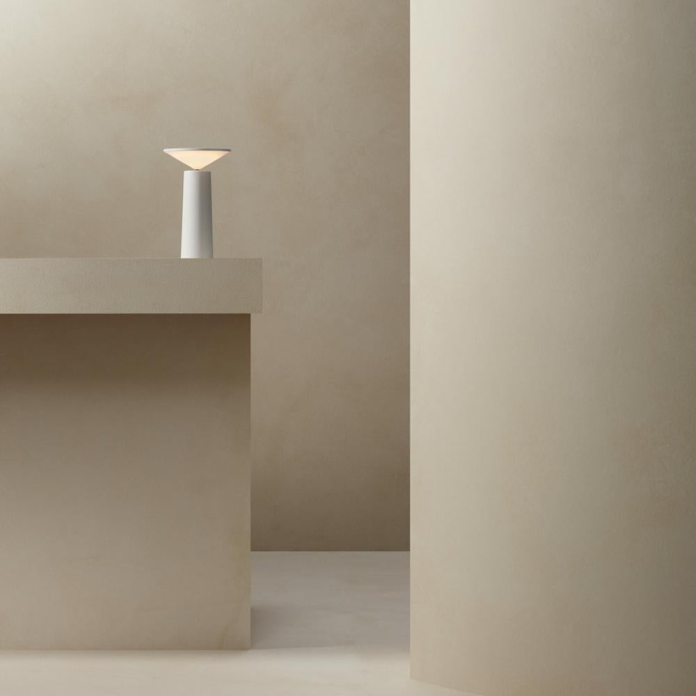 Virelux | Portable Rotatable LED Lamp With Adjustable Brightness