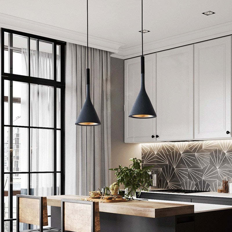 Halora | Modern Triangle Hanging Lamp Set With Soft Glow