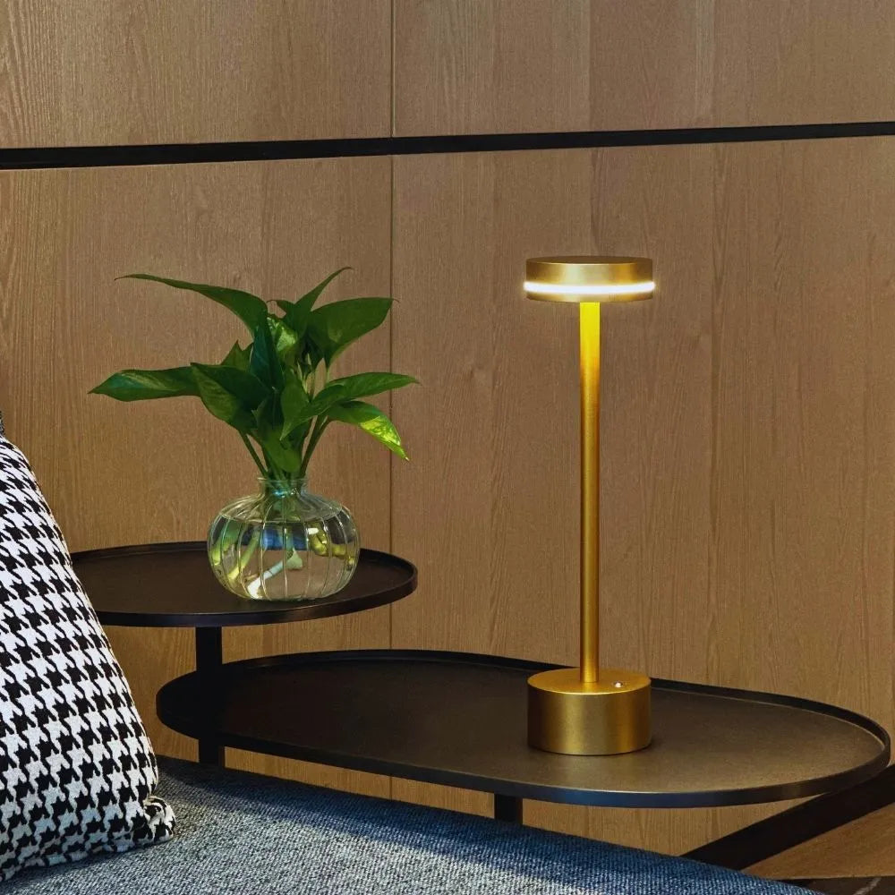Nuvano | Table light with floating silhouette