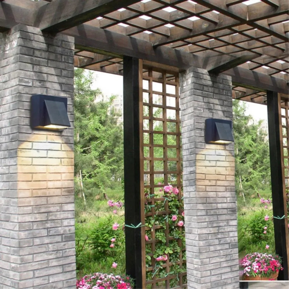 TwinkleMoss | Outdoor Wall Lamp with Weatherproof LED Design