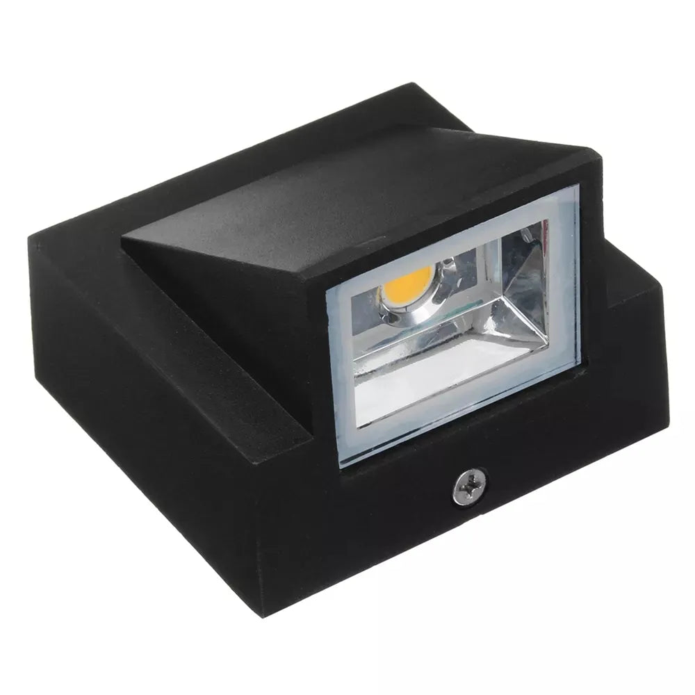 TwinkleMoss | Outdoor Wall Lamp with Weatherproof LED Design