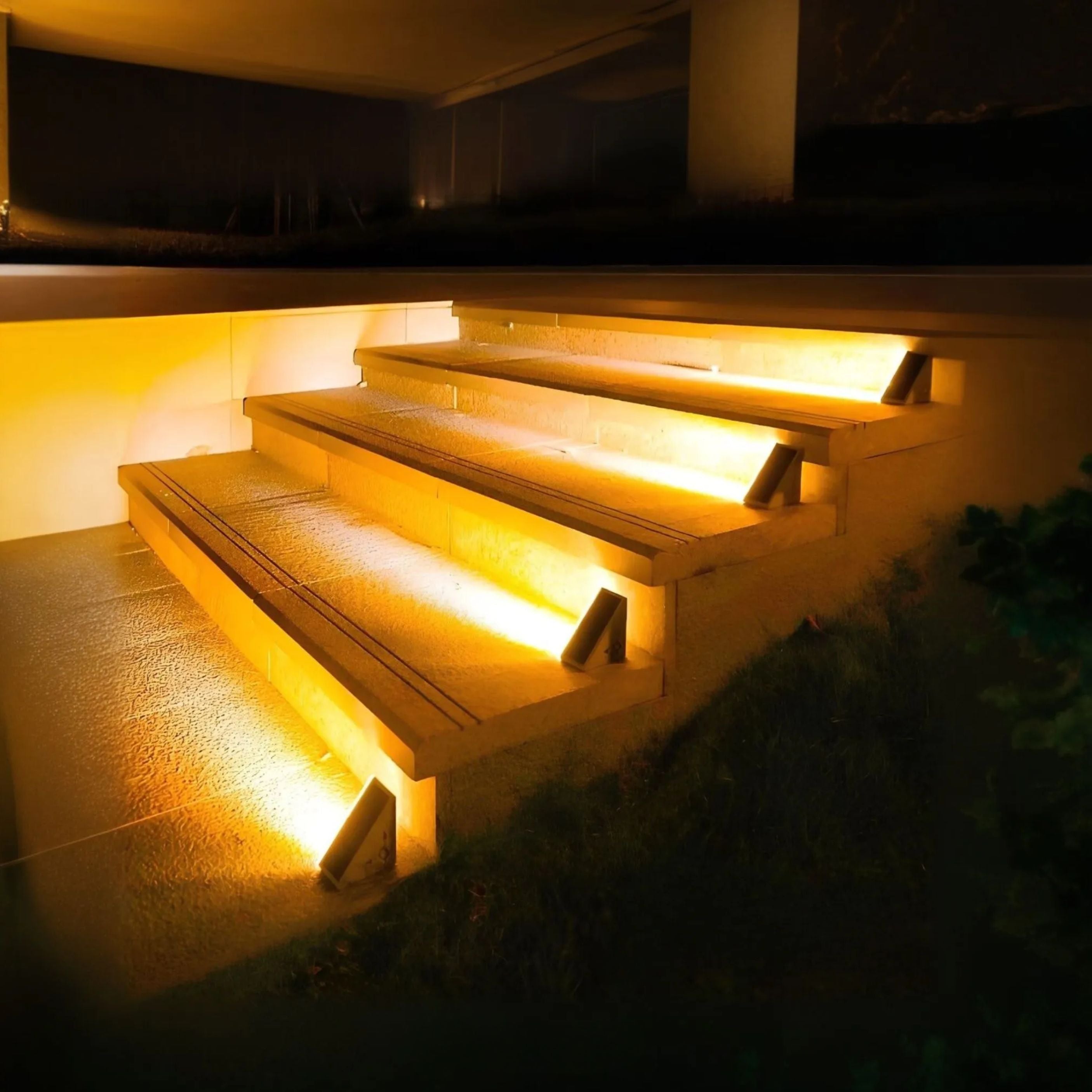 Brighture | Solar-Powered Outdoor Stair Lights With Weatherproof Design