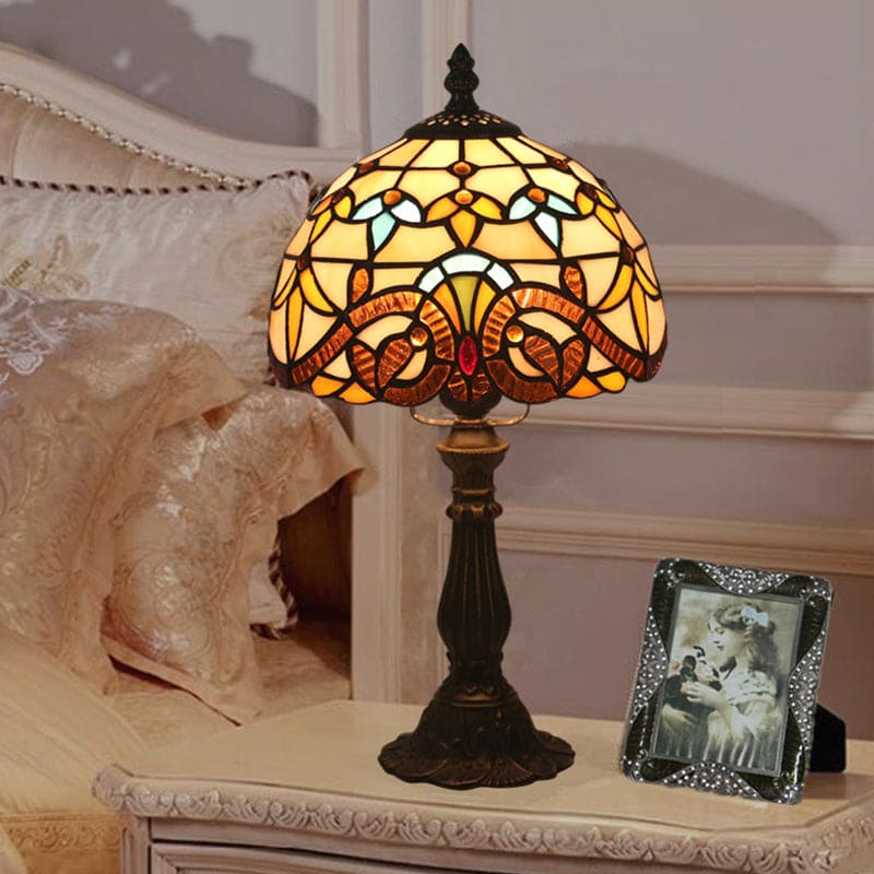 Veloura | Vintage Stained Glass Table Lamp with Leaded Detailing