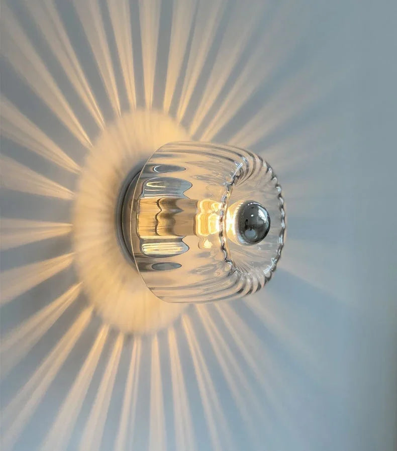 Velutra | Modern Wall Light
