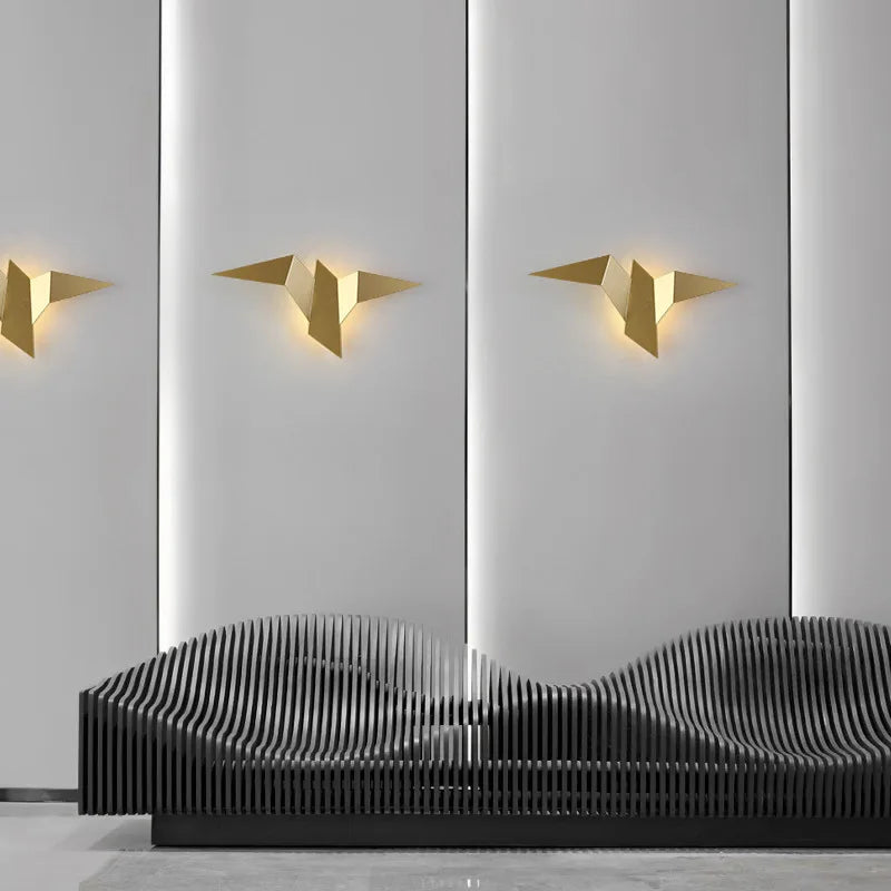 Zunari | Nordic-Inspired Kingfisher Wall Lamp