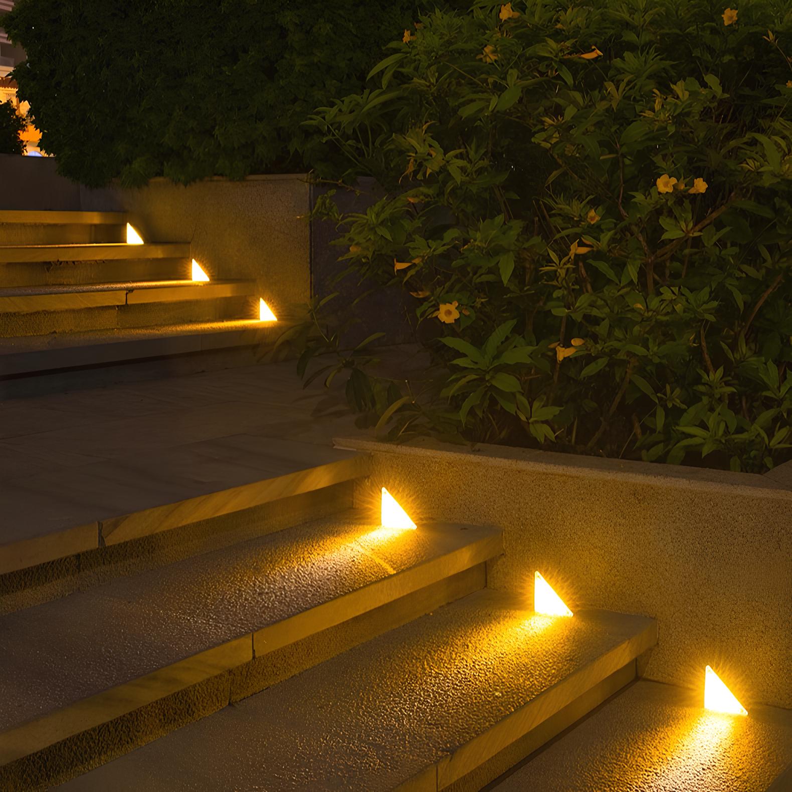 Brighture | Solar-Powered Outdoor Stair Lights With Weatherproof Design