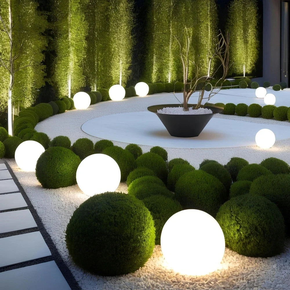 Orballa | Outdoor LED Globe Light for Modern Landscaping