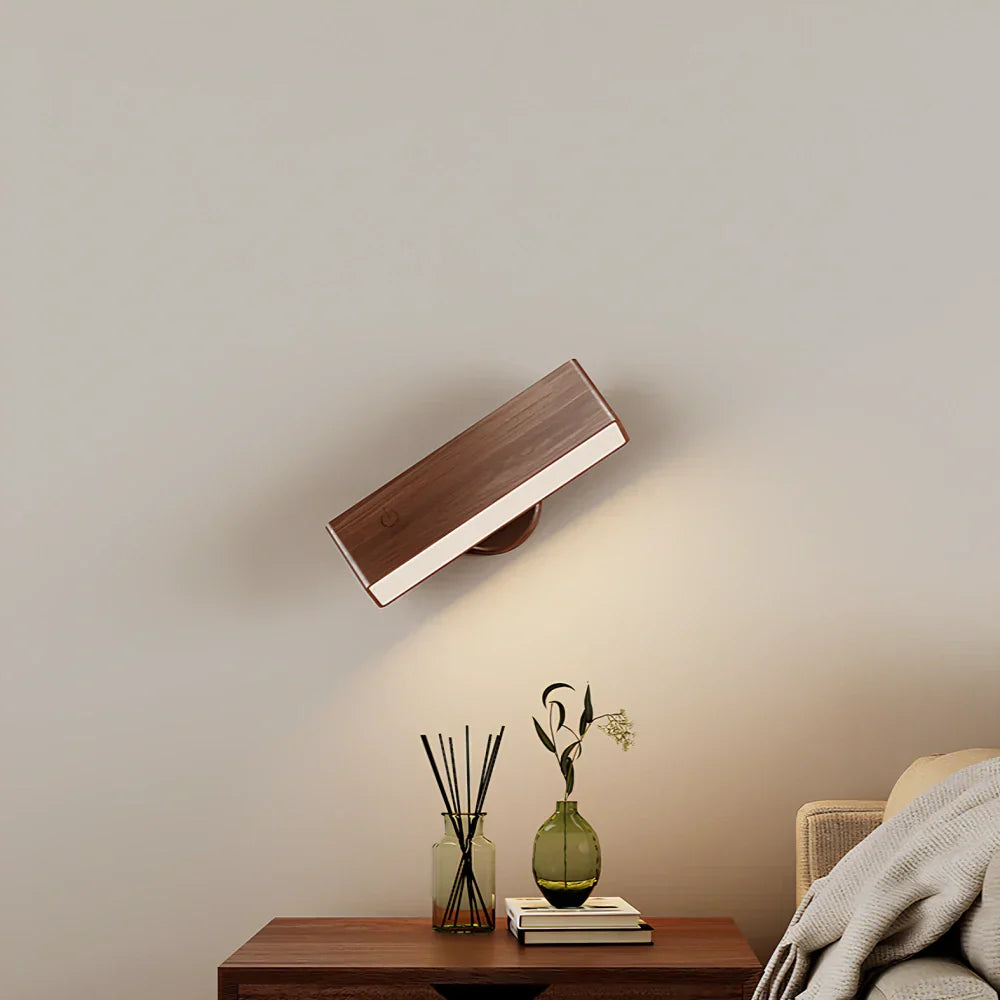 Orelli | Rotatable Wall Lamp with Sleek Form