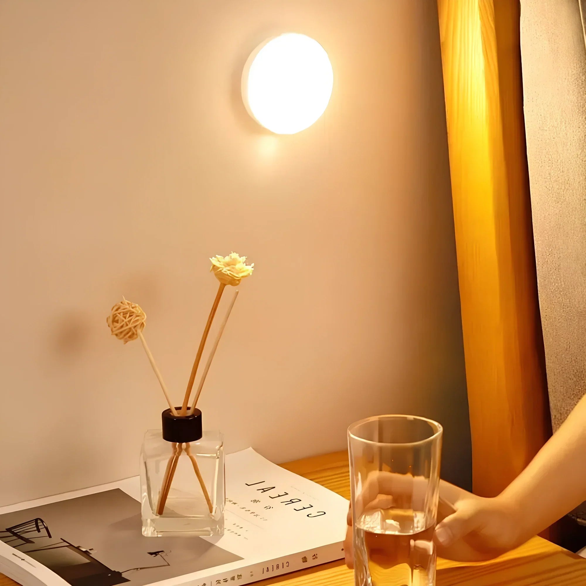 Luxano | Compact Motion Sensor Night Light With Magnetic Mount
