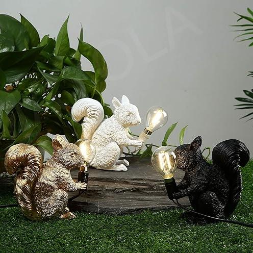 Luminique | Nordic Cute Squirrel LED Table Lamp