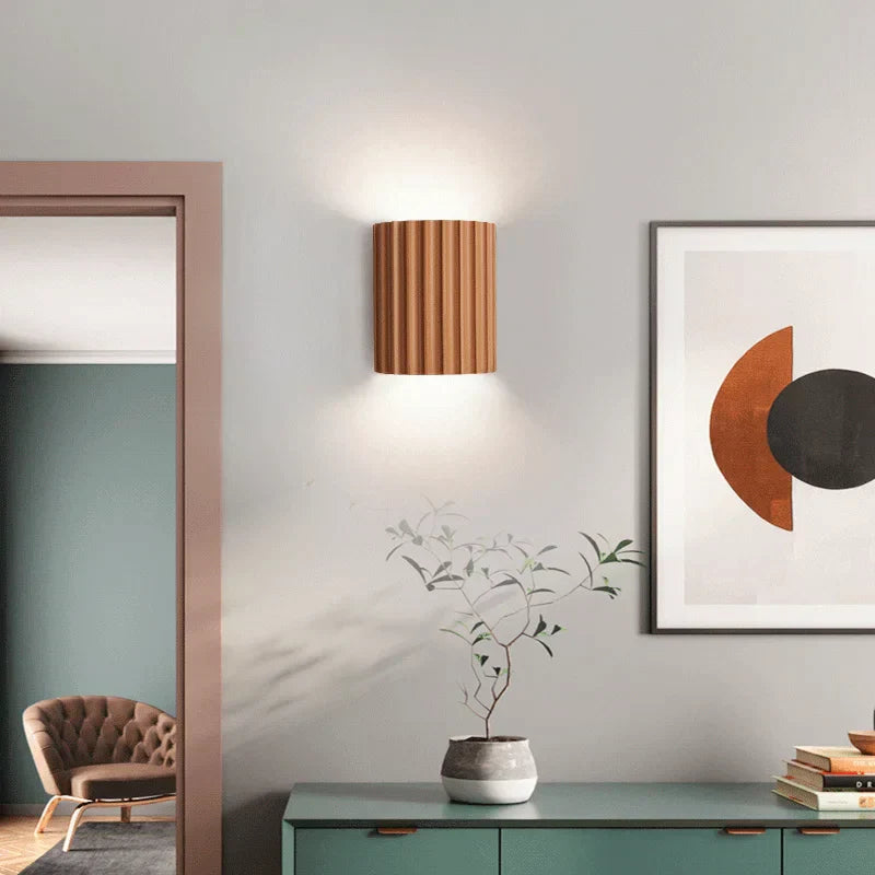 Lunetta | Modern Resin Wall Lamp With Artistic LED Glow