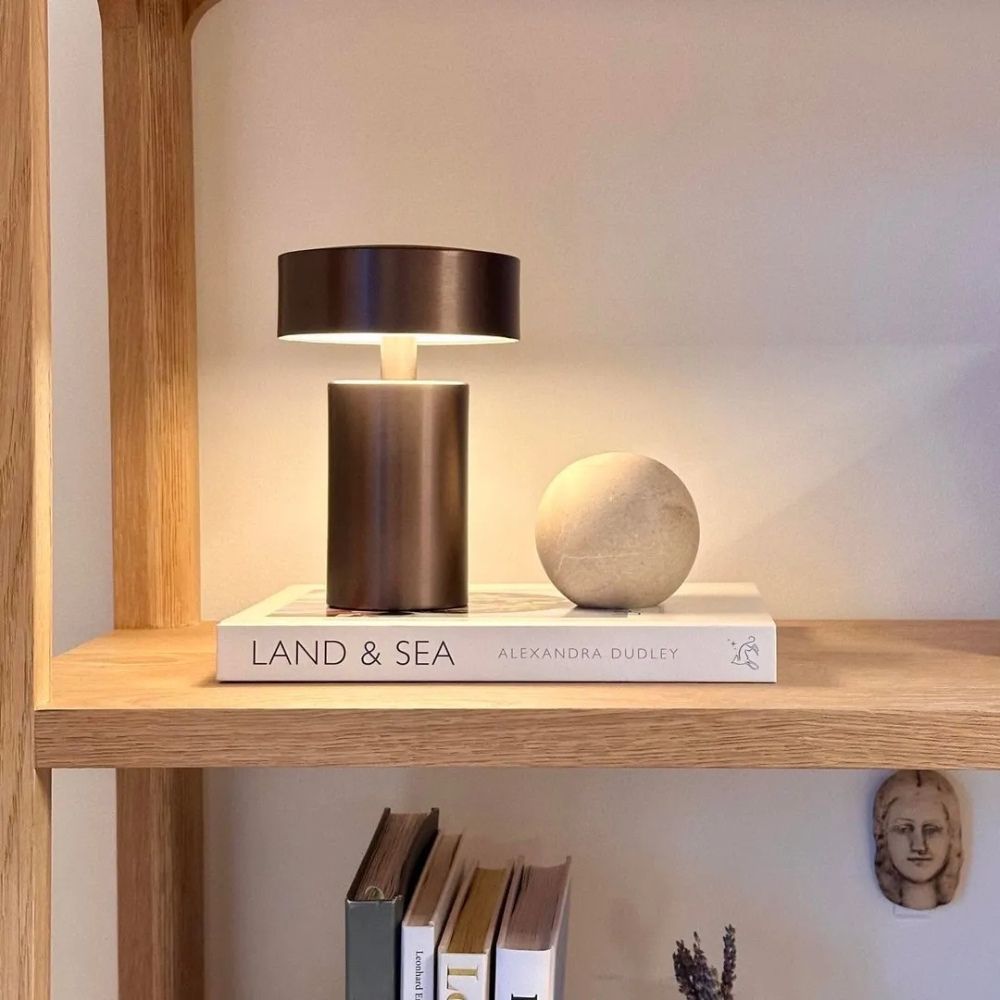 Shynari | Modern Column LED Table Lamp with Soft Ambient Glow