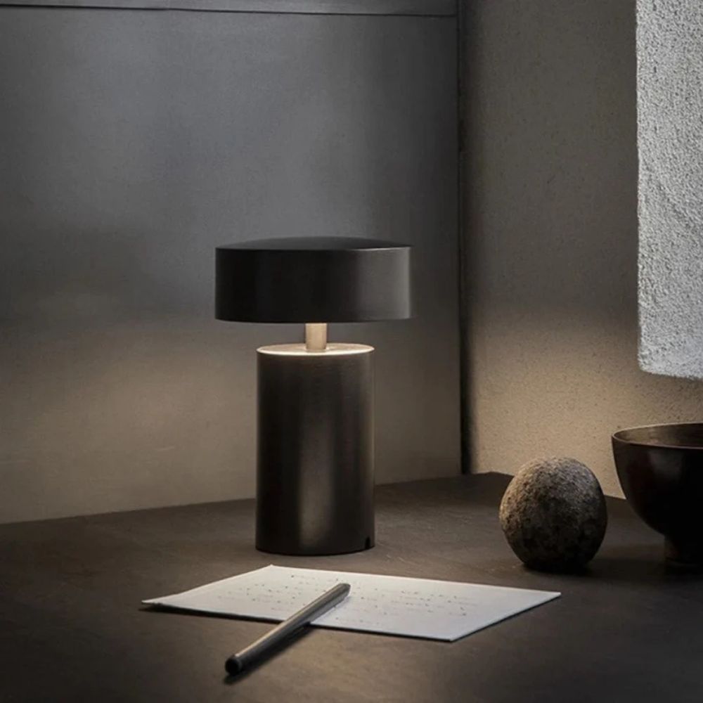 Shynari | Modern Column LED Table Lamp with Soft Ambient Glow