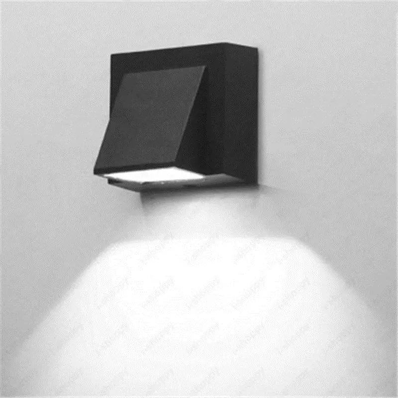 TwinkleMoss | Outdoor Wall Lamp with Weatherproof LED Design