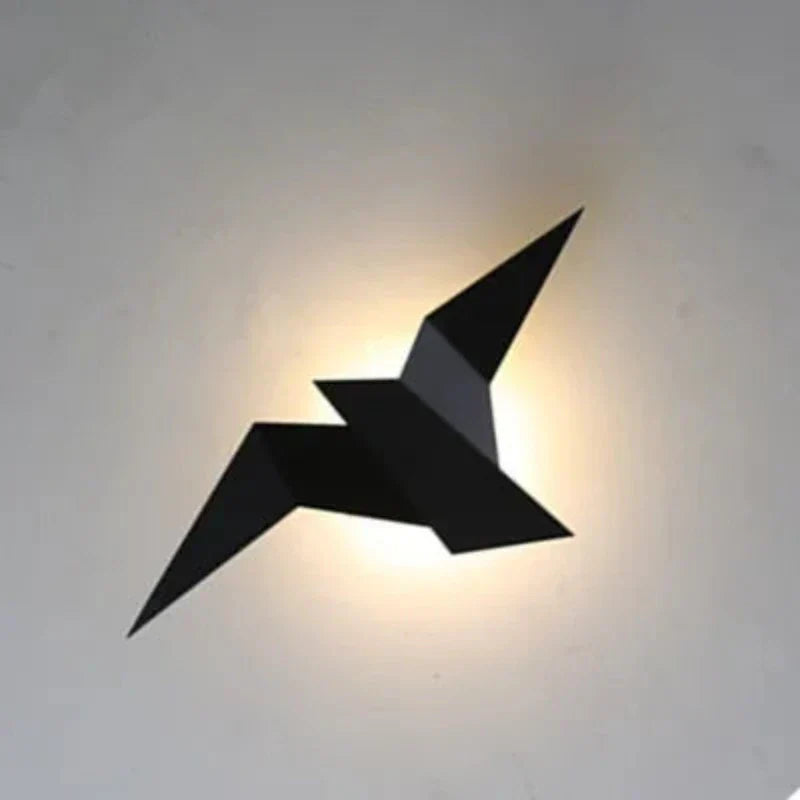 Zunari | Nordic-Inspired Kingfisher Wall Lamp
