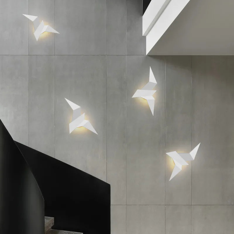 Zunari | Nordic-Inspired Kingfisher Wall Lamp